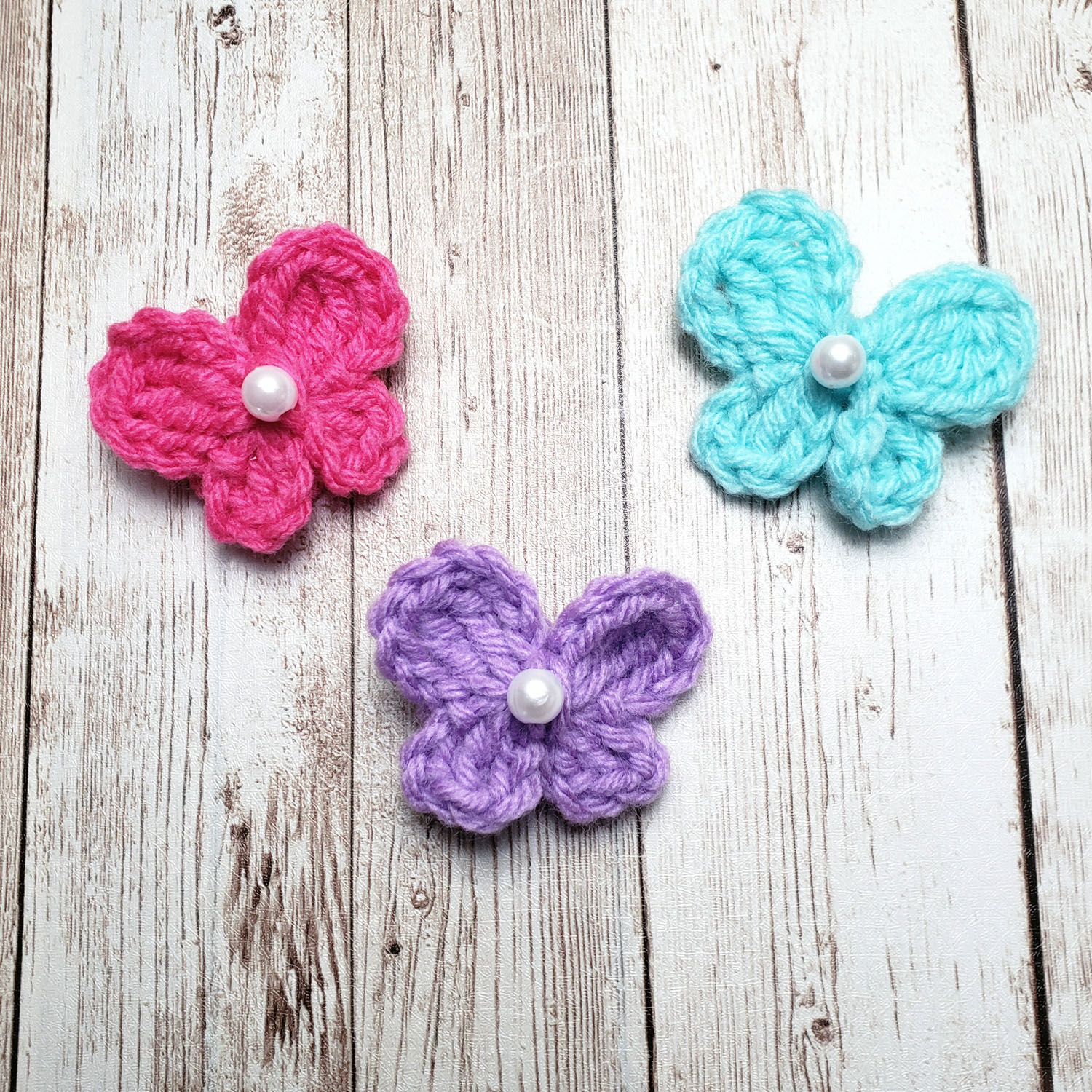 FREE Crochet Pattern: Springtime Butterfly Applique